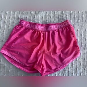 Under armour peach gym shorts workout fitness size small athletic